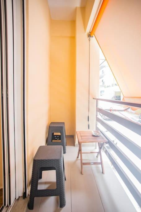 Apartamento Charming Studio In Atenas Exterior foto